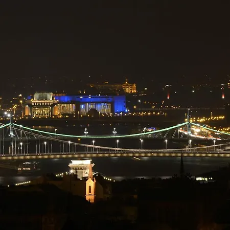 Binder-home Stylish Budapest/parliament *